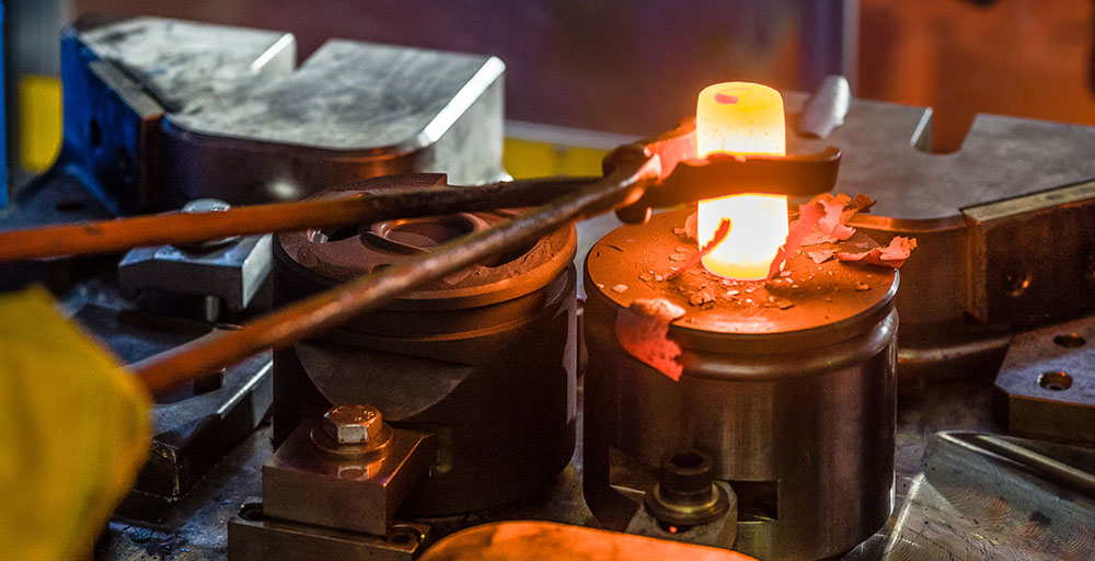 Forge et déformations plastiques